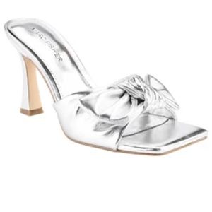 Marc Fisher Silver Metallic Bow Mule Stiletto Heels Sz 8 New in Box
